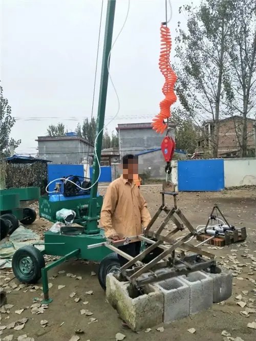 水泥磚收磚機(jī)與空心磚機(jī)價(jià)格全解析 影響因素與選購(gòu)指南
